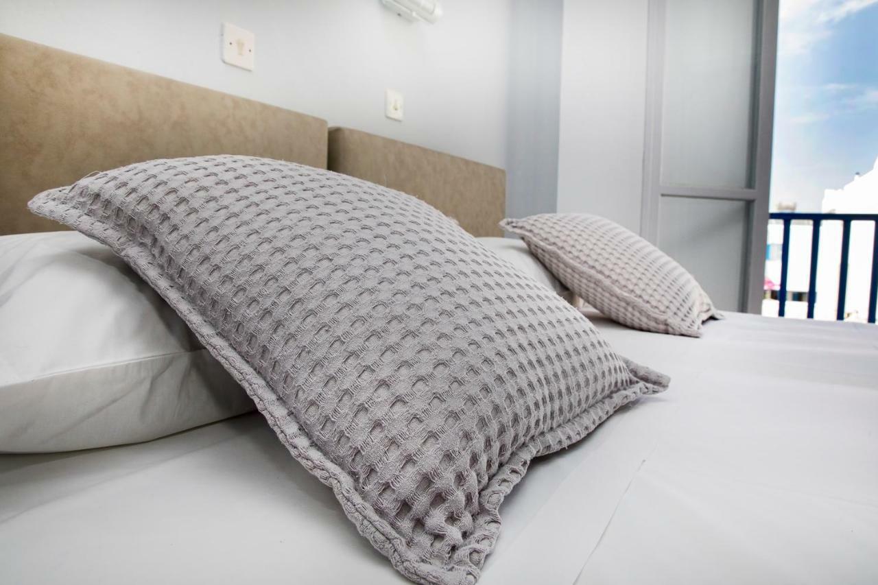 Lalos Rooms Парос Екстериор снимка